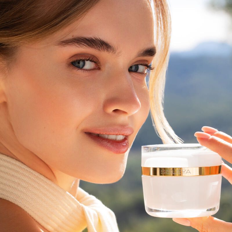 sisley sisleya l'integral antiage fresh gel