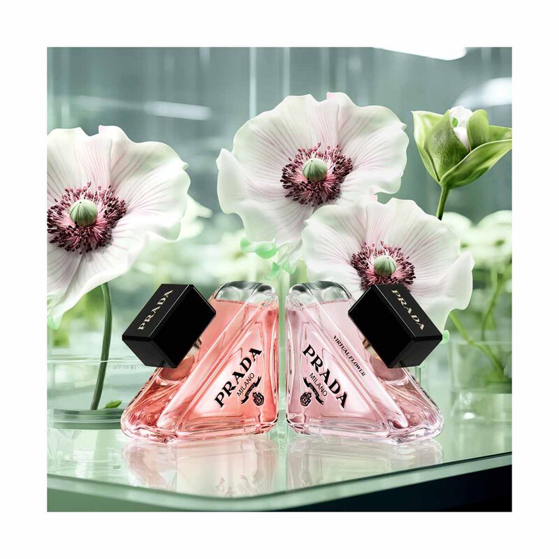 prada paradoxe virtual flower