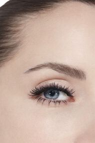 faces le volume r volution de chanel