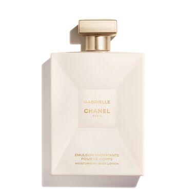 faces gabrielle chanel