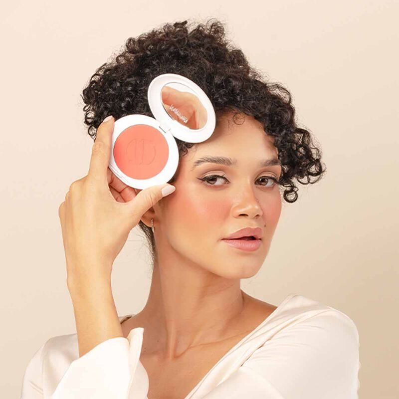 noha nabil blush on