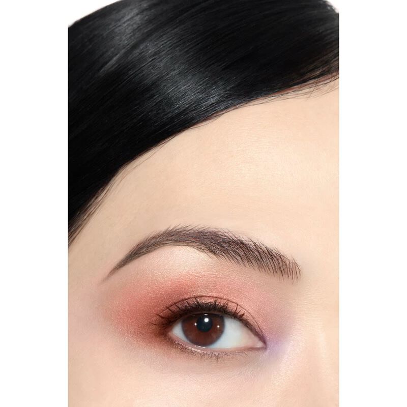 شانيل les 4 ombres boutons بودرة رباعية لتظليل الجفون متعدّدة التأثيرات