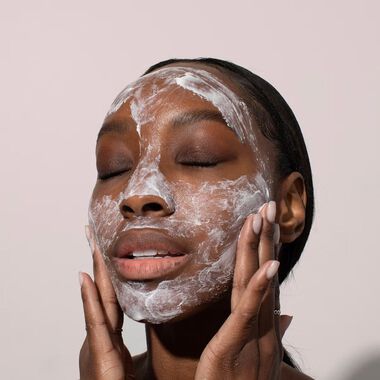 faces مقشر بحبيبات الجوجوبا