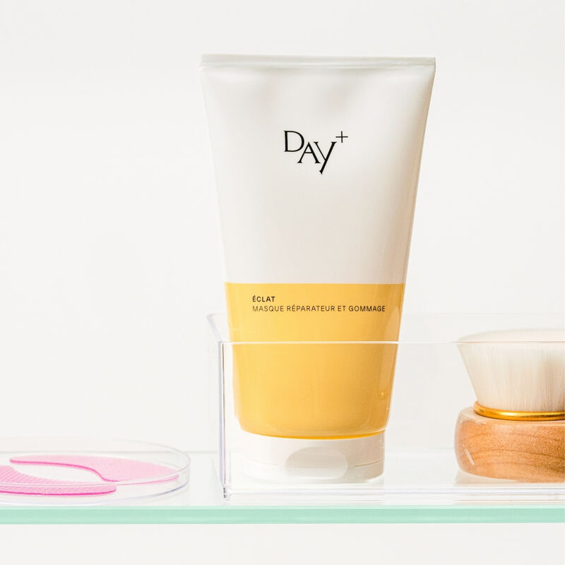 dayplus restorative mask  scrub