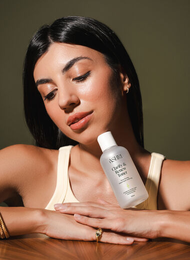 Clarify Renew Toner faces clarify renew toner