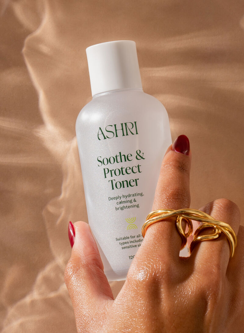 ashri skin soothe  protect toner